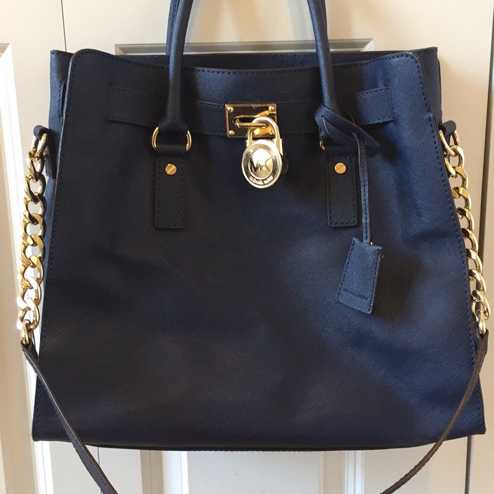 Michael Kors Navy Blue purse, like new.